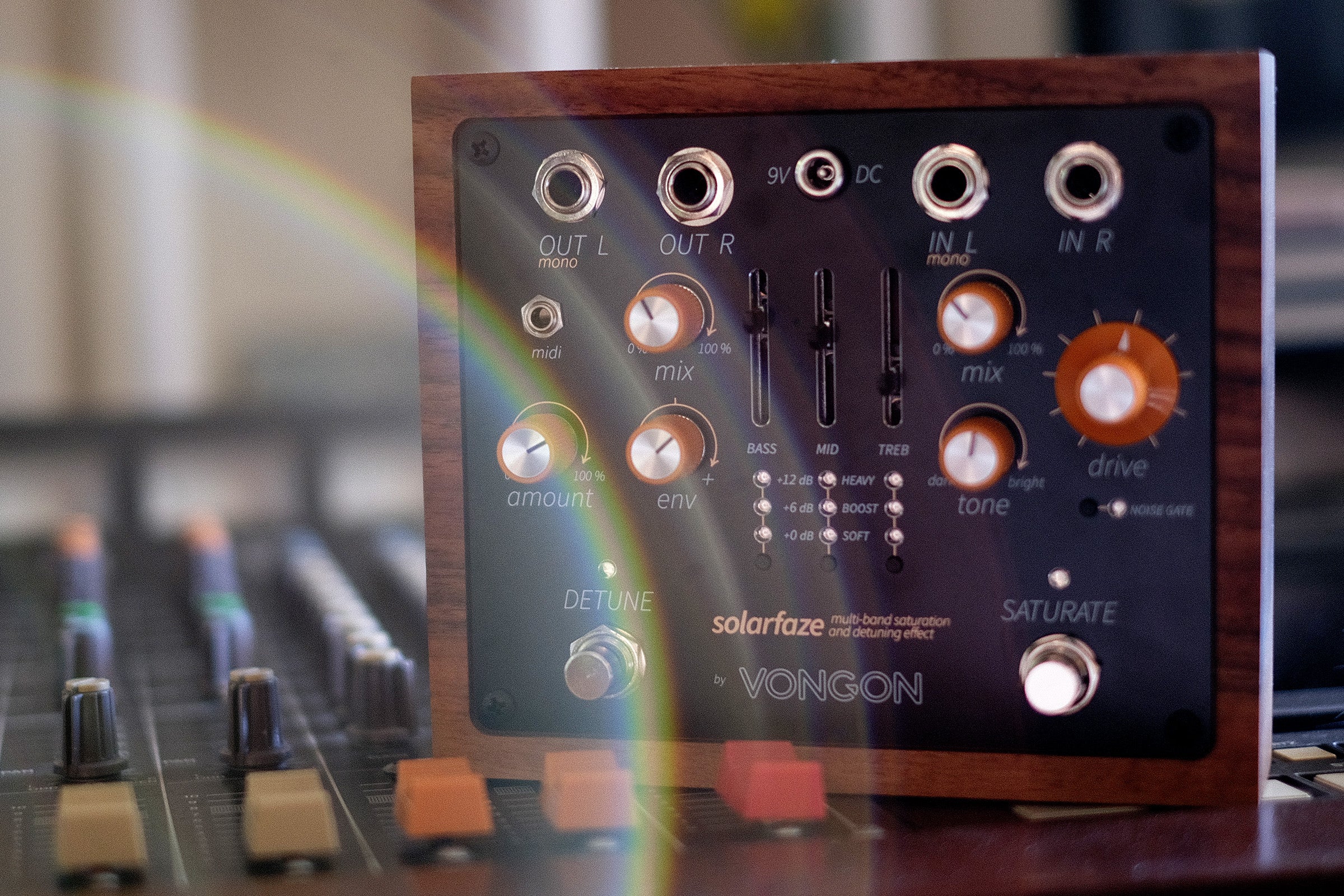 SOLARFAZE – Vongon